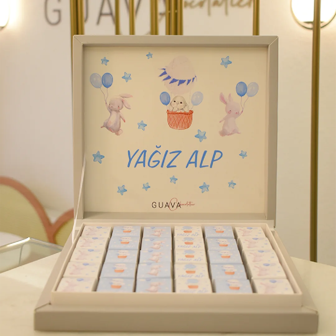 Gri Balonlu Tavşan Bebek Çikolatası