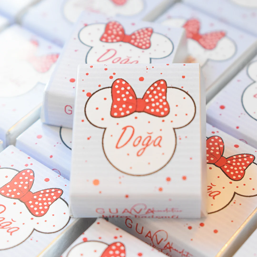 Minnie Temalı Bebek Çikolatası